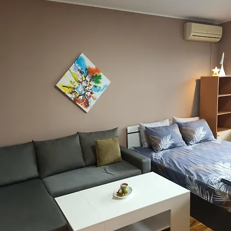 Appartement Seaside Primorski - Downтown - Free Parking Varna