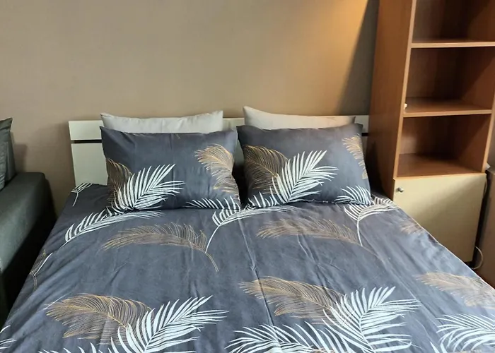 Seaside Primorski - Downтown - Free Parking דירה וארנה